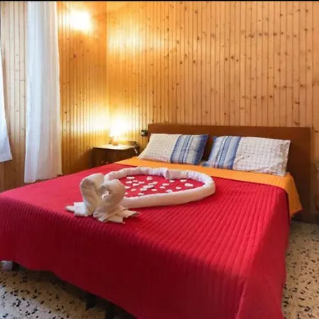 Comolake House דירה *