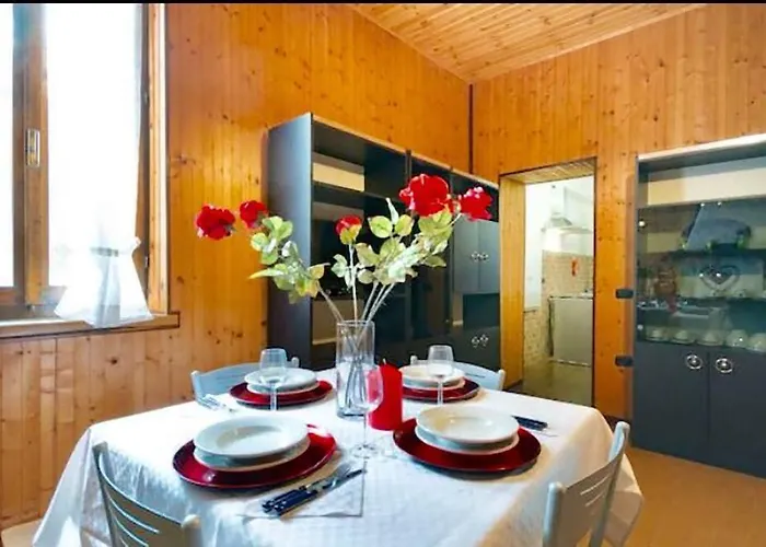 Comolake House
