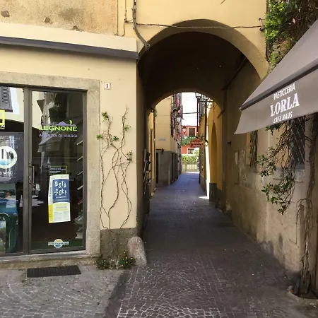 Daire Comolake House *